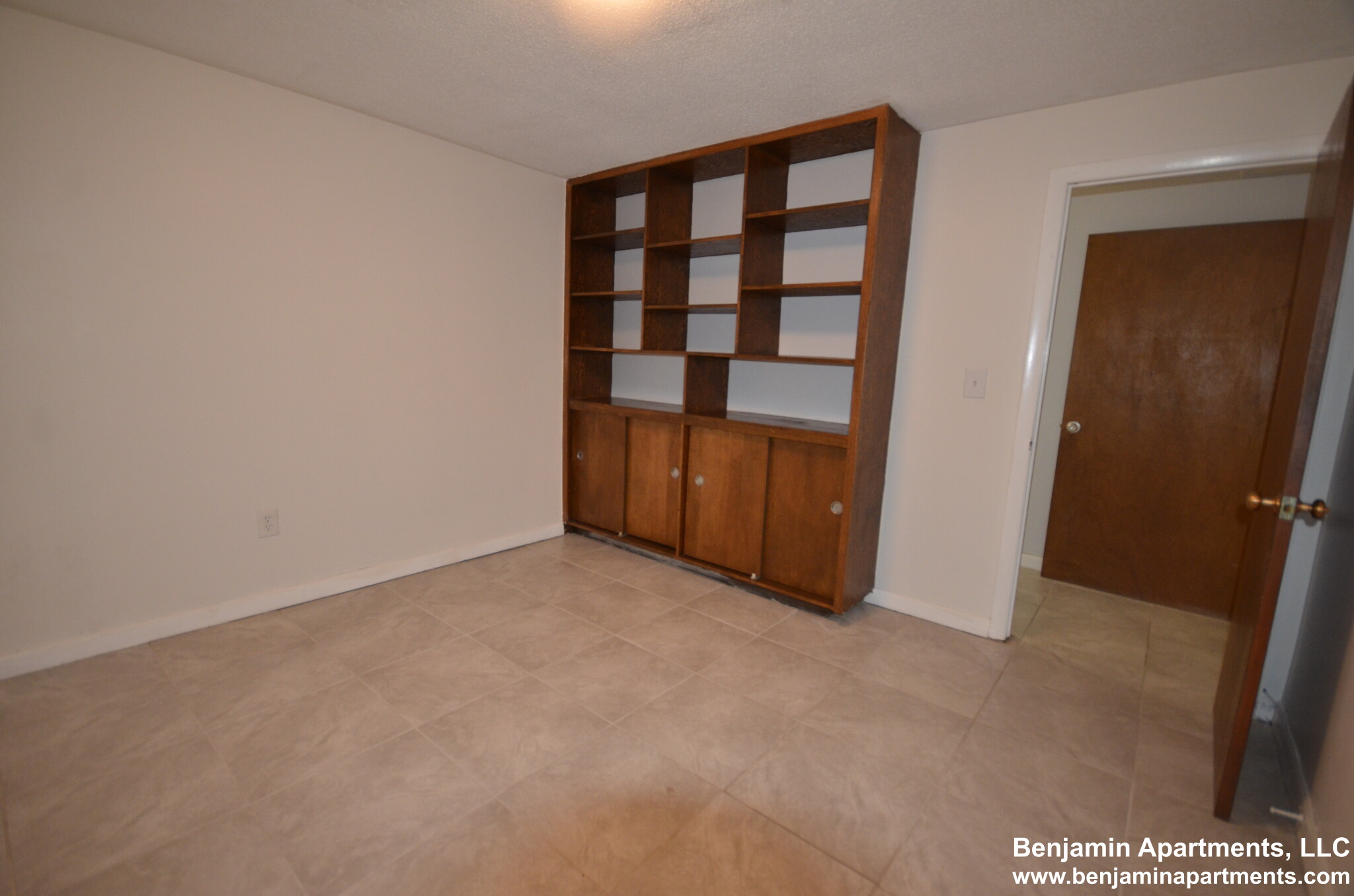 20 Mossdale Rd, Jamaica Plain