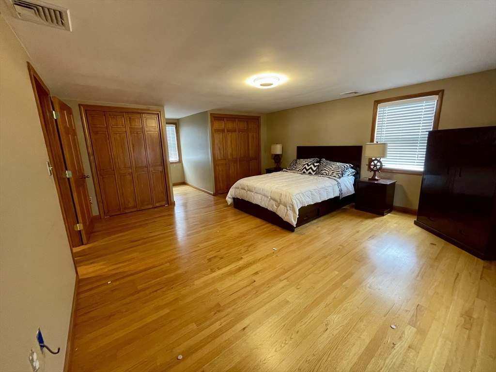 871 King St, Fall River