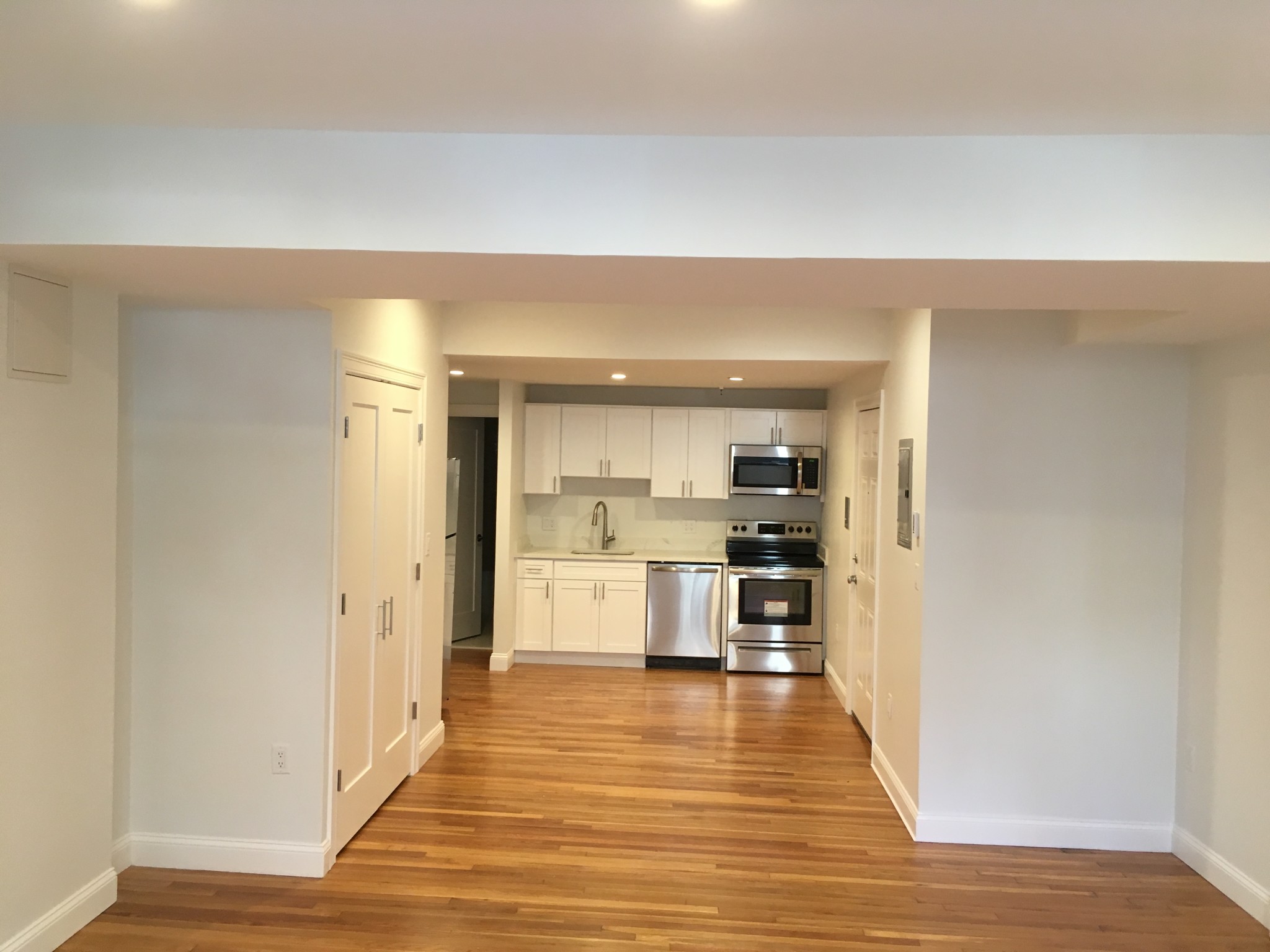 Studio bed, 1 bath apartment for rent at 289 Beacon Unit 1, Back Bay