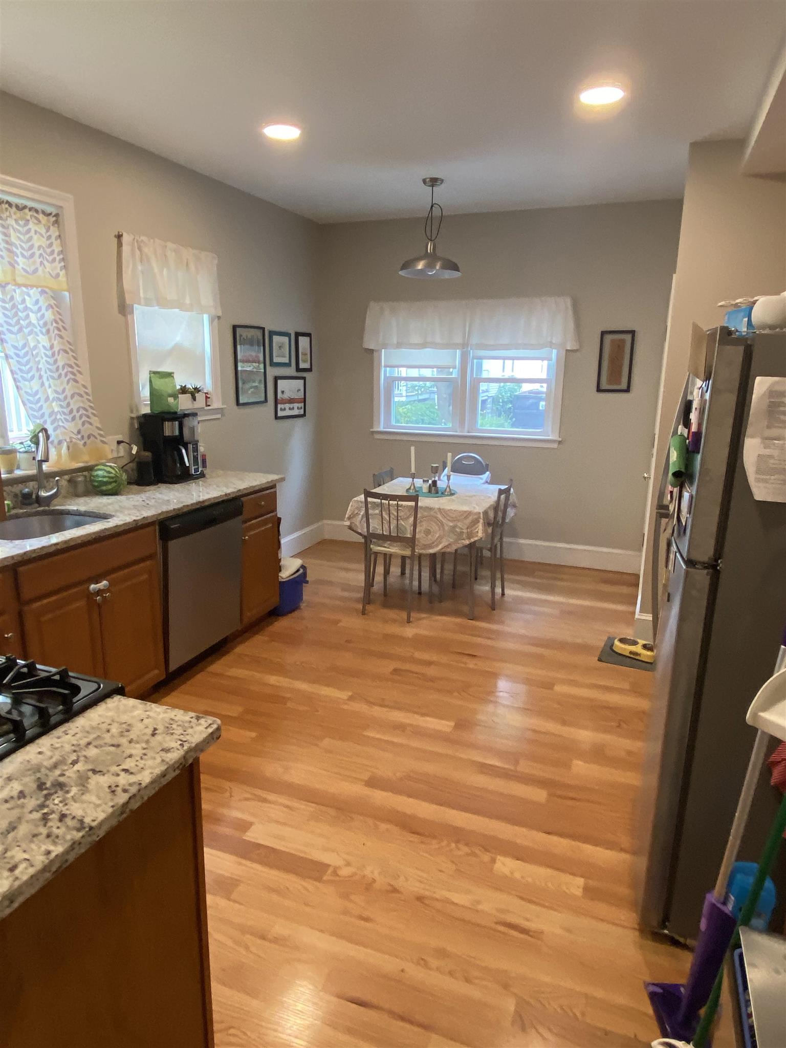 2 bed, 1 bath apartment for rent at 83 Lowden Ave Unit 1, Davis Square — photo 3 of 8