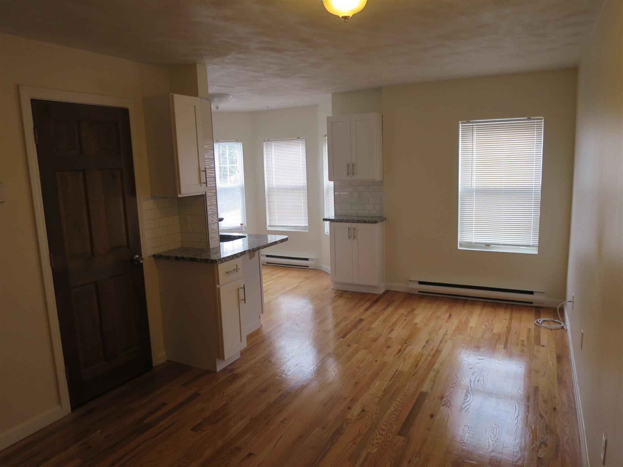 2 bed, 1 bath apartment for rent at 12 Winter St Unit 2, Davis Square — photo 3 of 10