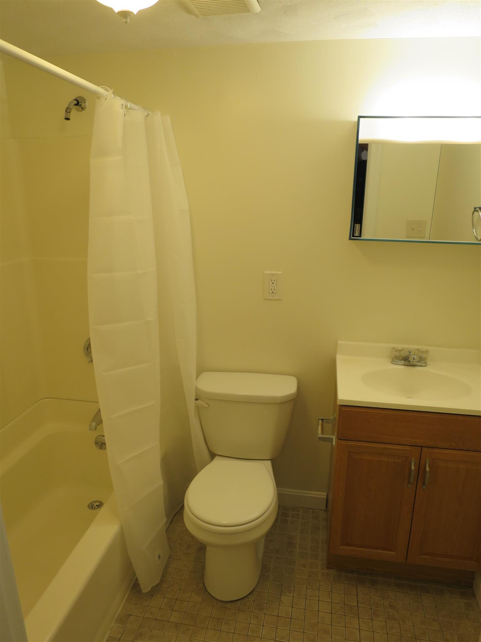 2 bed, 1 bath apartment for rent at 12 Winter St Unit 2, Davis Square — photo 8 of 10