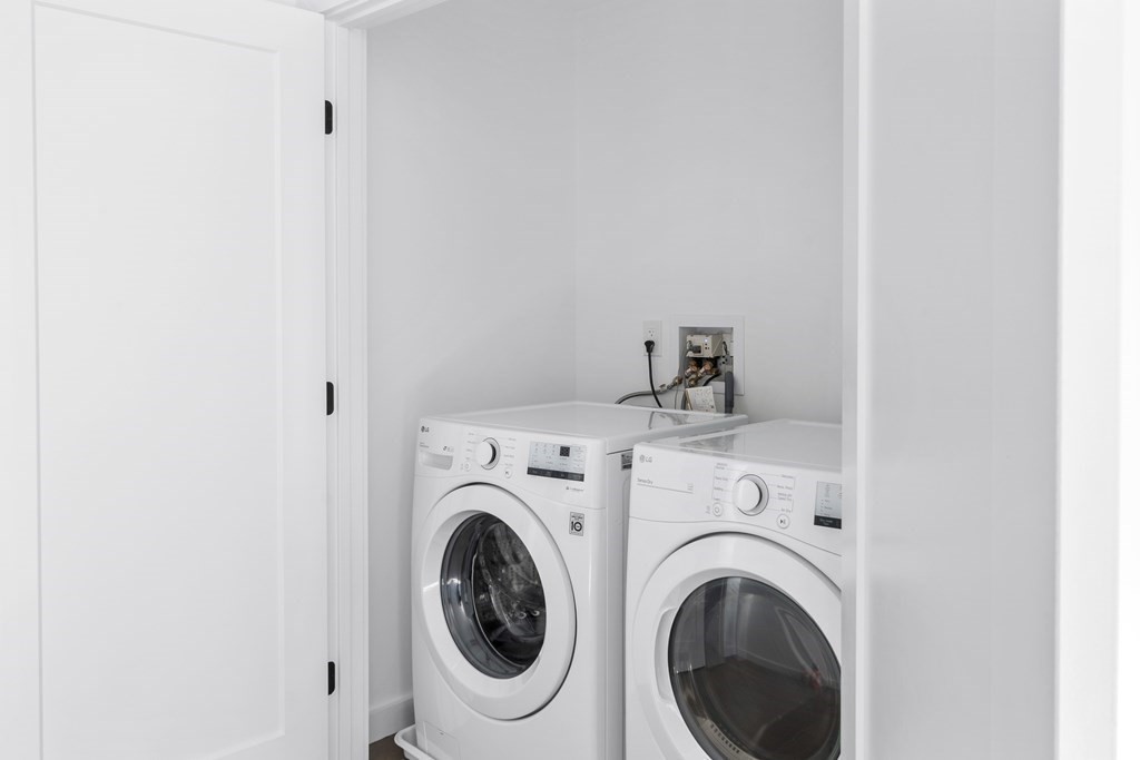 70 Walker St, Newtonville