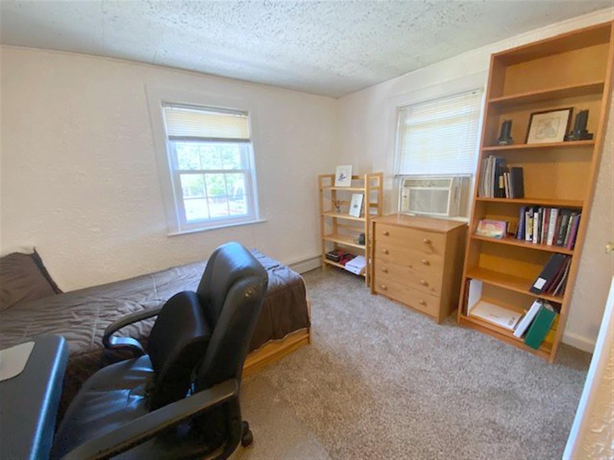 4 bed, 1.5 bath apartment for rent at 16 Summit Ave Unit 16, Prospect Hill — photo 13 of 30