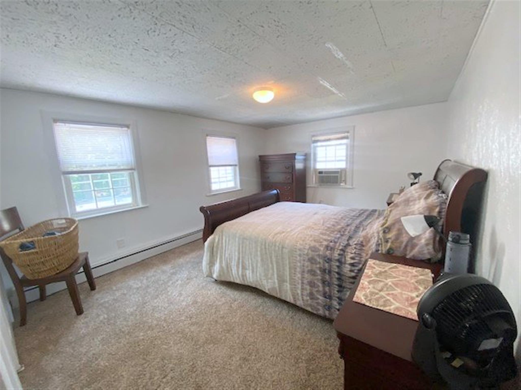 4 bed, 1.5 bath apartment for rent at 16 Summit Ave Unit 16, Prospect Hill — photo 18 of 30