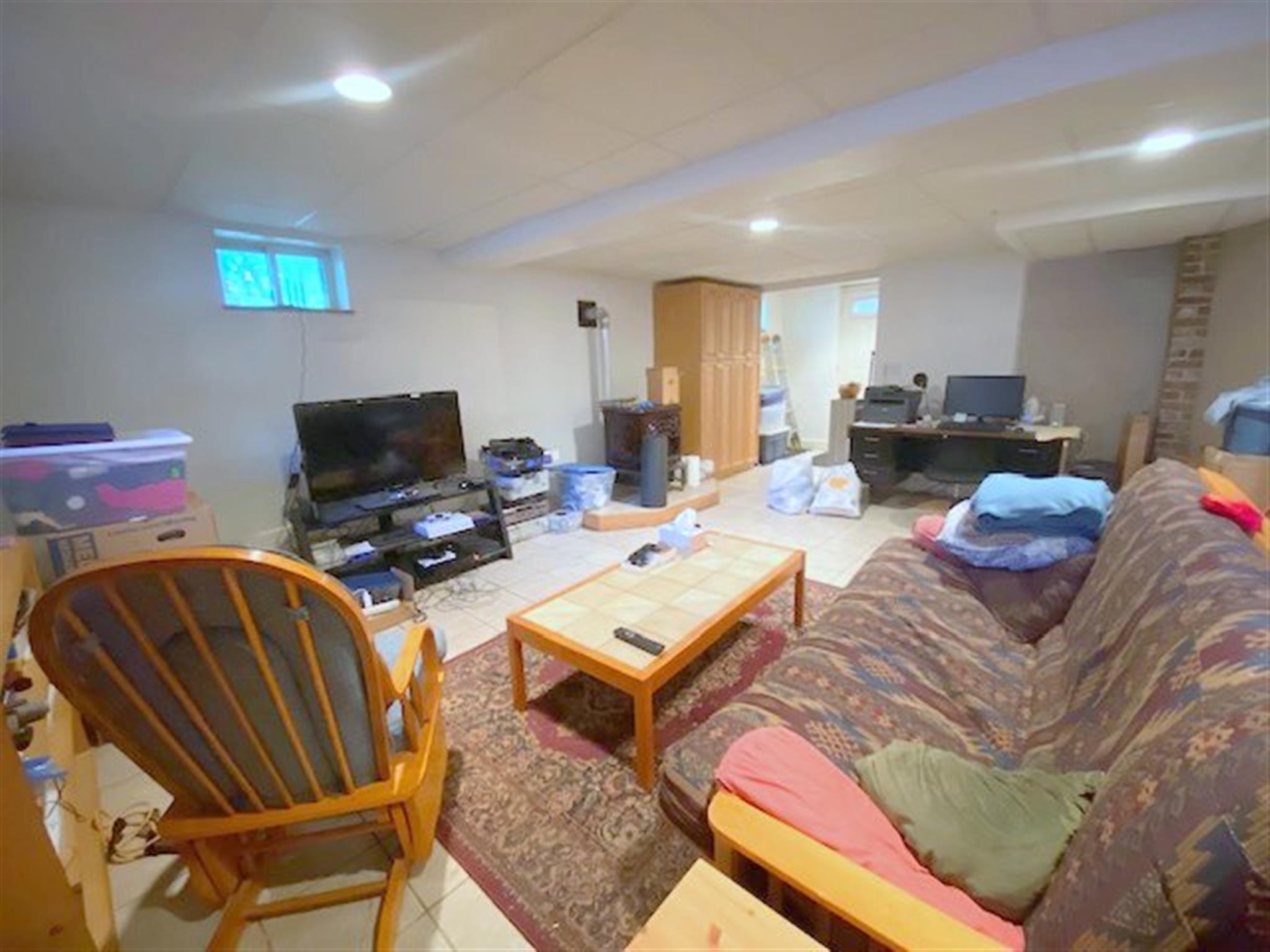 4 bed, 1.5 bath apartment for rent at 16 Summit Ave Unit 16, Prospect Hill — photo 27 of 30