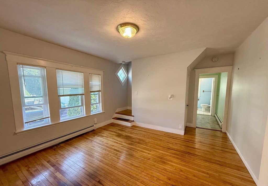 104 South Main St, Mansfield