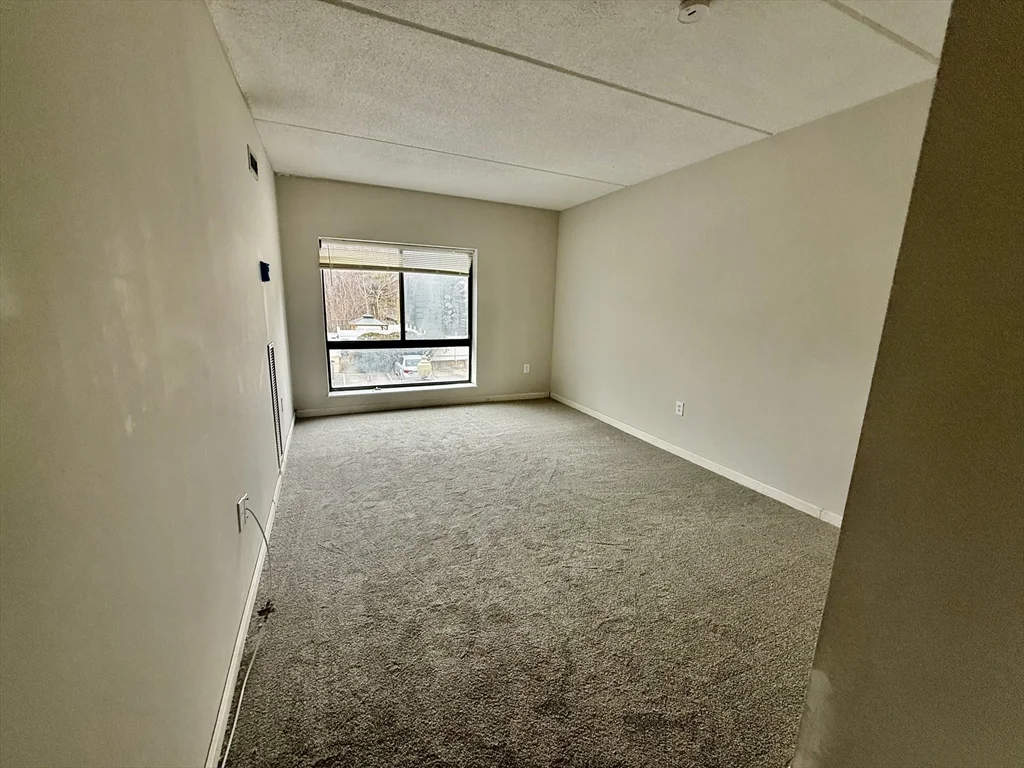 14 Heron St, West Roxbury
