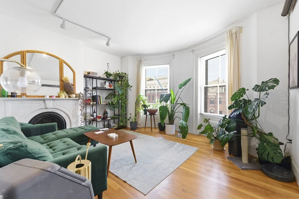 676 Massachusetts Ave, South End