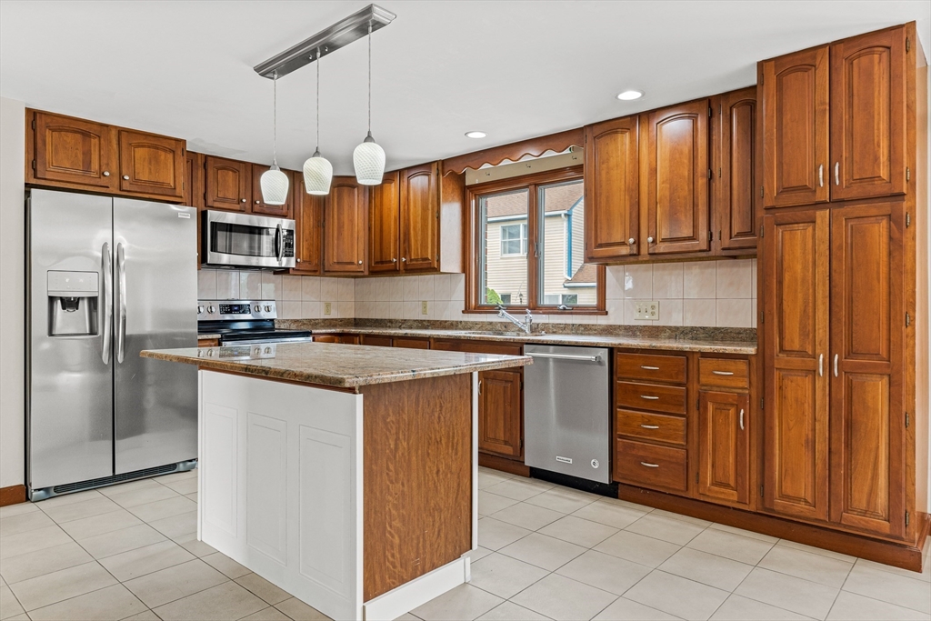 1 Via Marino, Medford