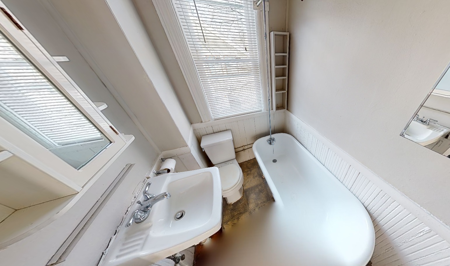 568 Green St, Riverside