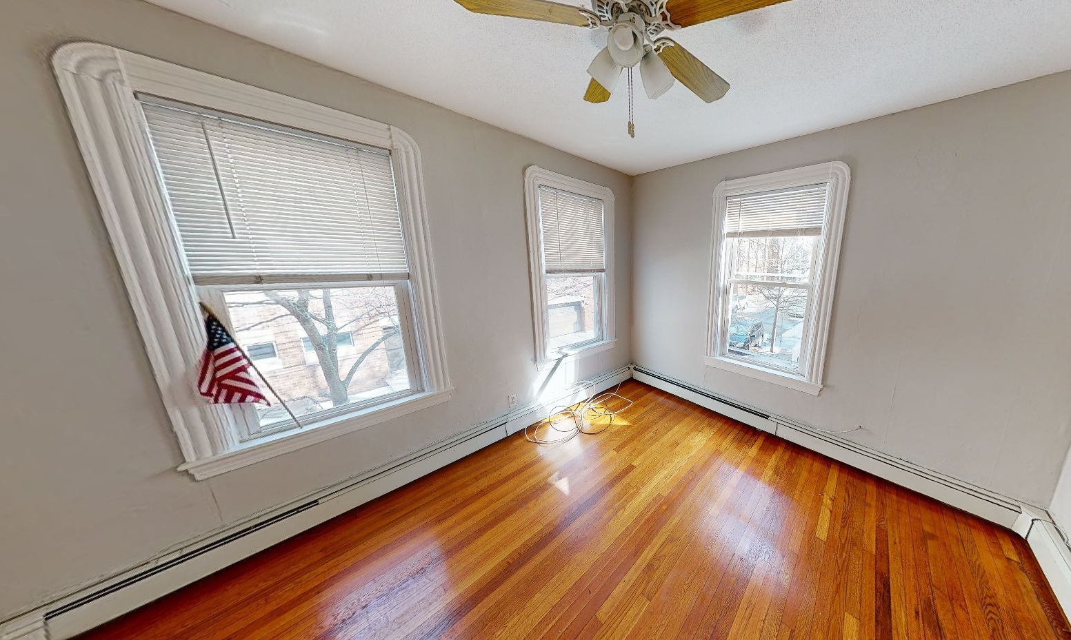 568 Green St, Riverside