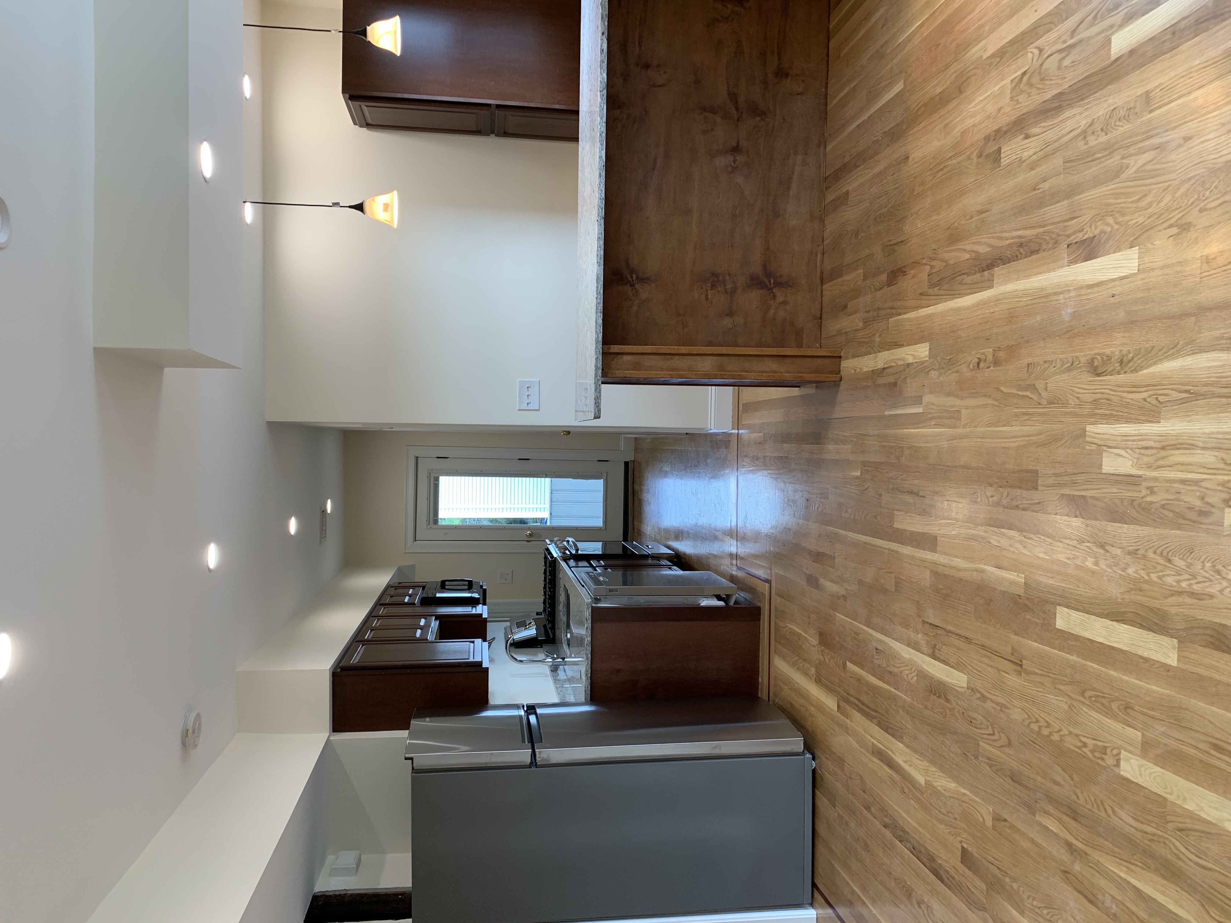 3 bed, 1 bath apartment for rent at 28R Cherry St Unit 1, Davis Square — photo 2 of 6