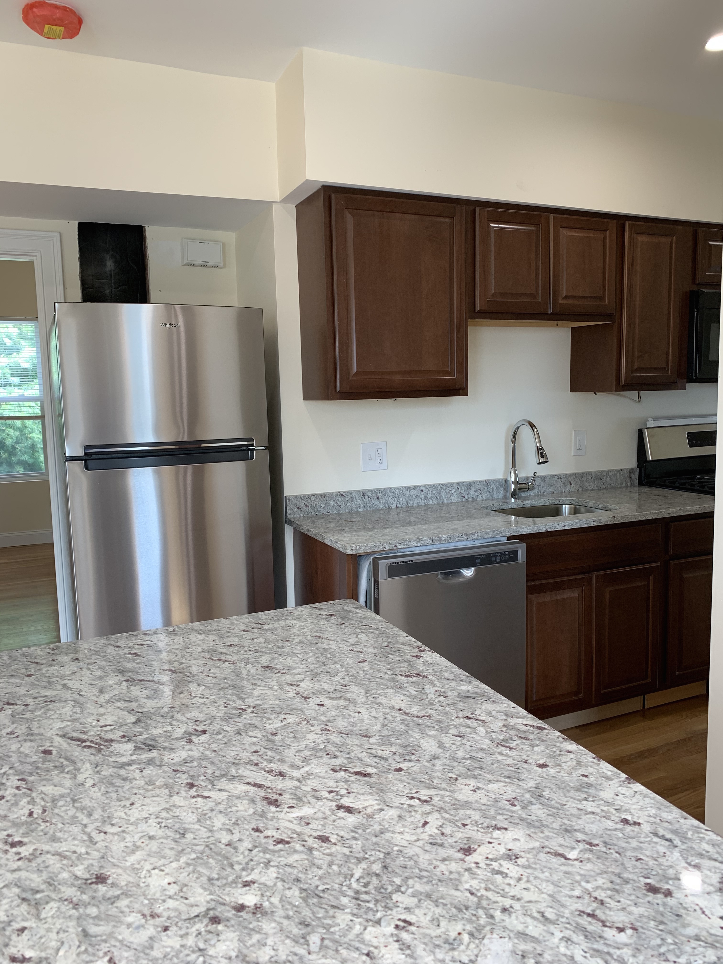 3 bed, 1 bath apartment for rent at 28R Cherry St Unit 1, Davis Square — photo 5 of 6