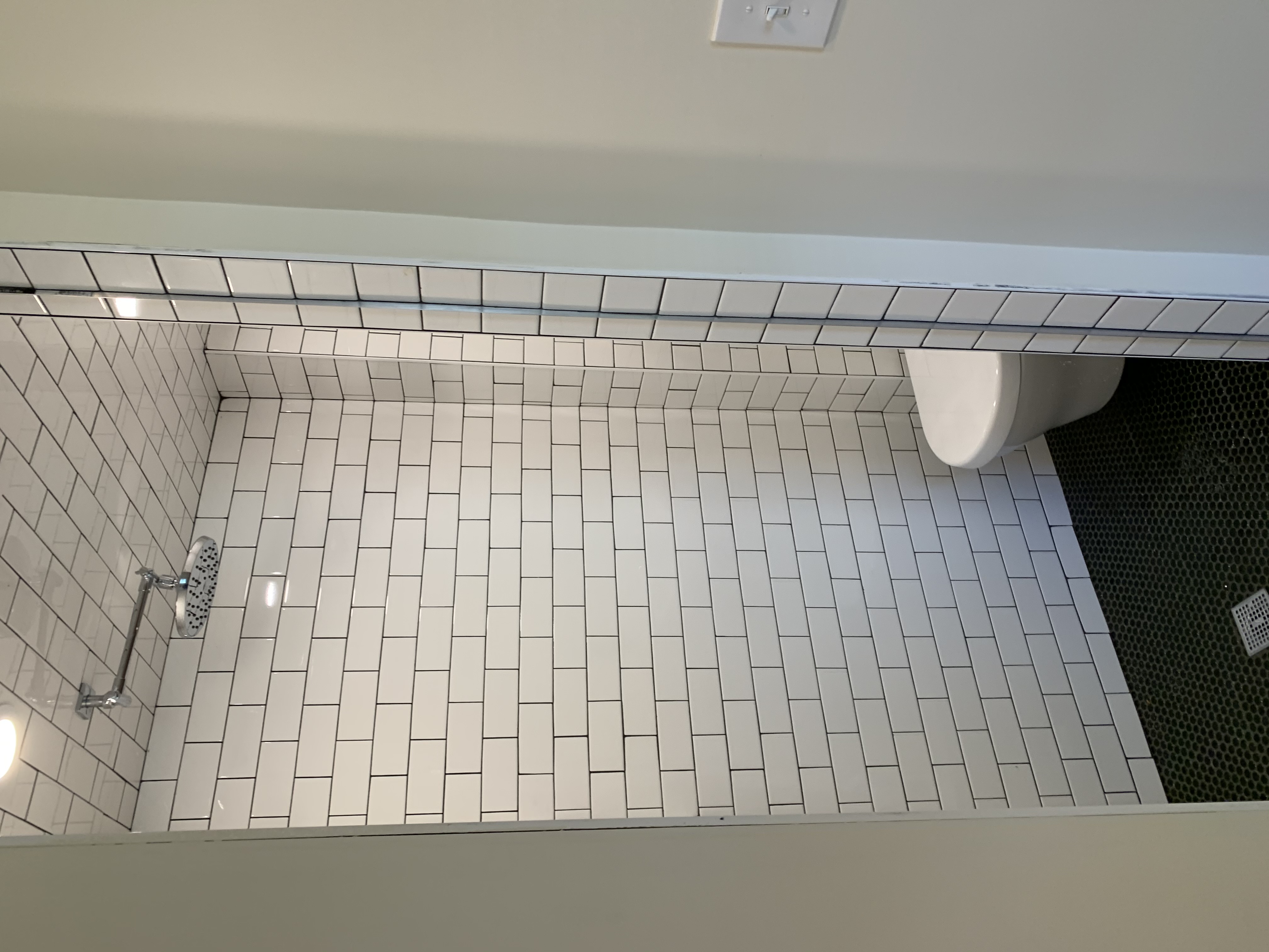 3 bed, 1 bath apartment for rent at 28R Cherry St Unit 1, Davis Square — photo 3 of 6