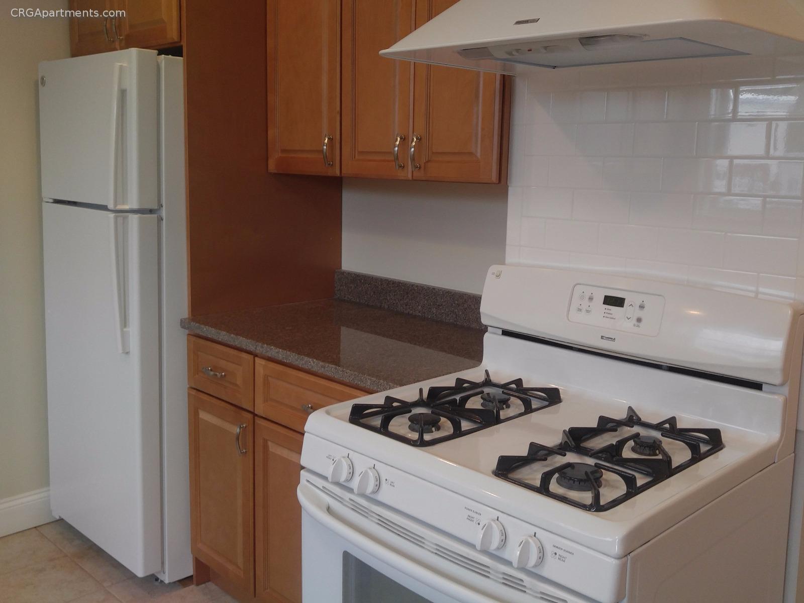 2.5 bed, 1 bath apartment for rent at 69 Newton St Unit 2, Union Square — photo 5 of 17