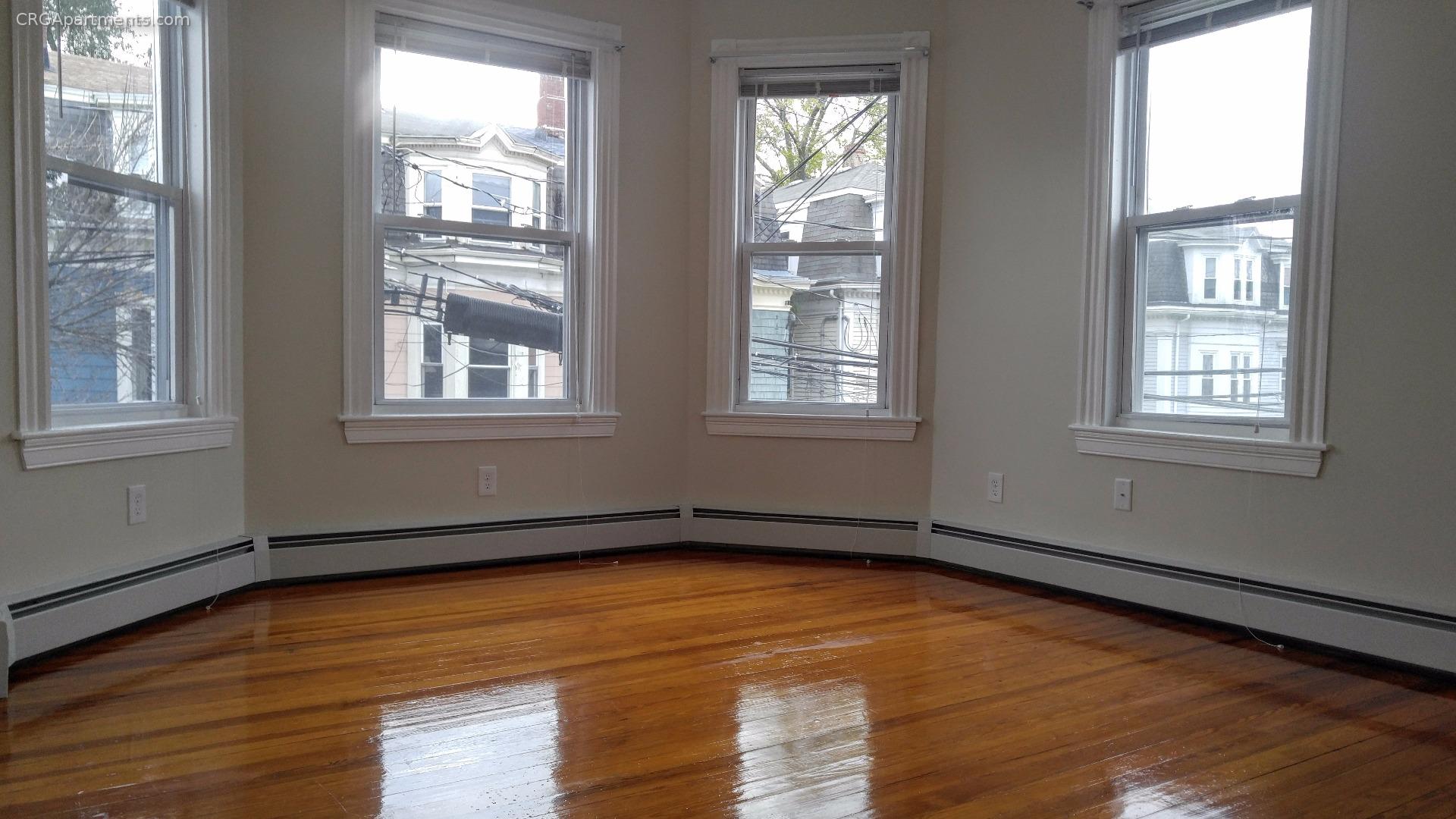 2.5 bed, 1 bath apartment for rent at 69 Newton St Unit 2, Union Square — photo 2 of 17