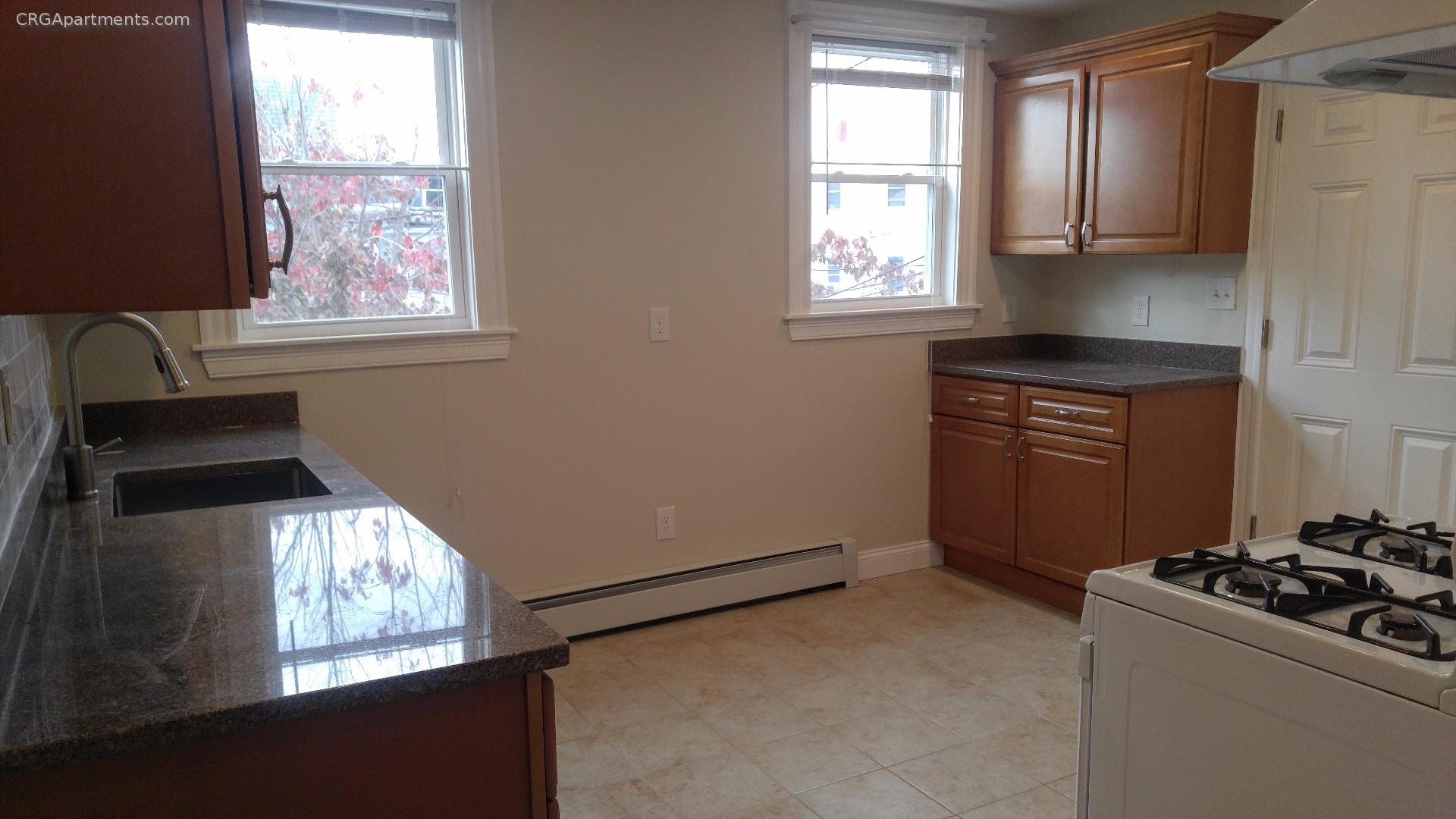 2.5 bed, 1 bath apartment for rent at 69 Newton St Unit 2, Union Square — photo 3 of 17