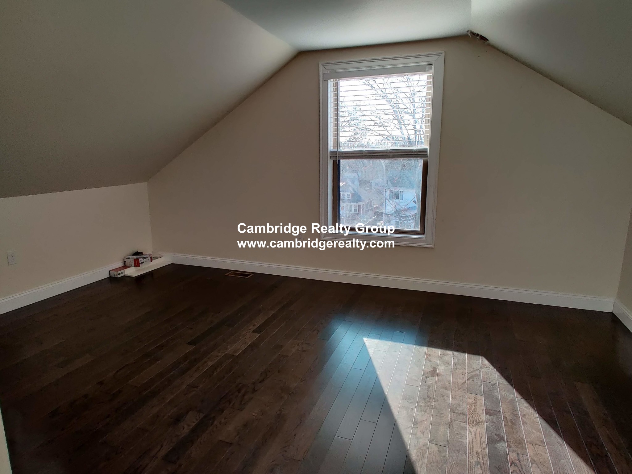 478 Fulton St, Medford