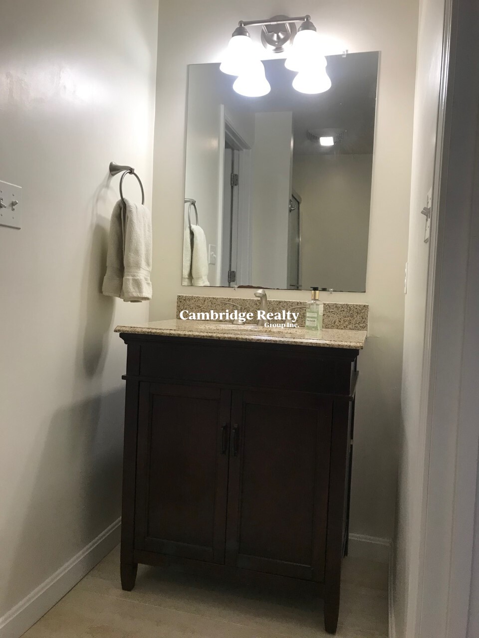 48 Cameron Ave, Teele Square