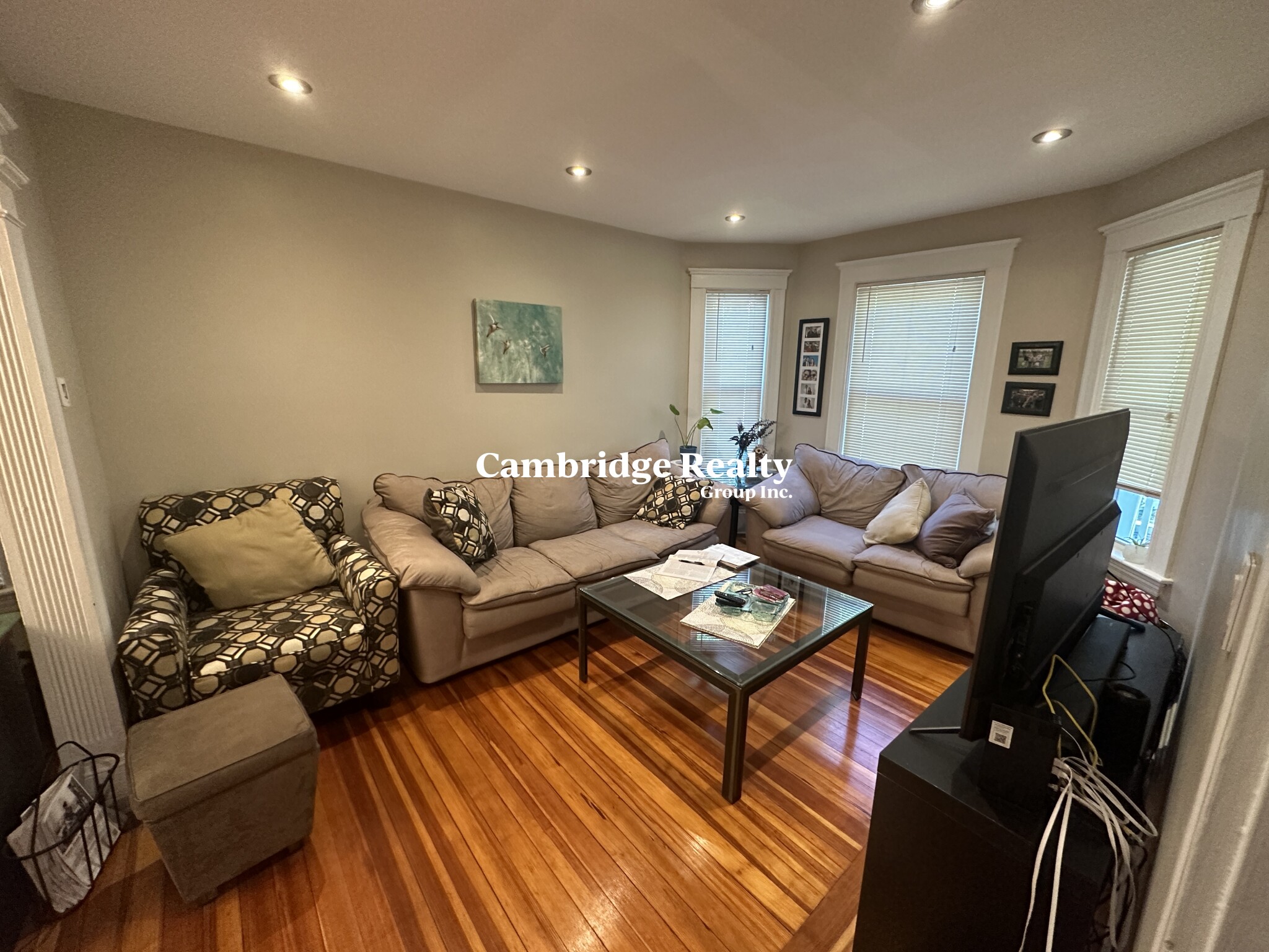 2 bed, 1 bath apartment for rent at 10 Hall St Unit 1, Davis Square — photo 18 of 22