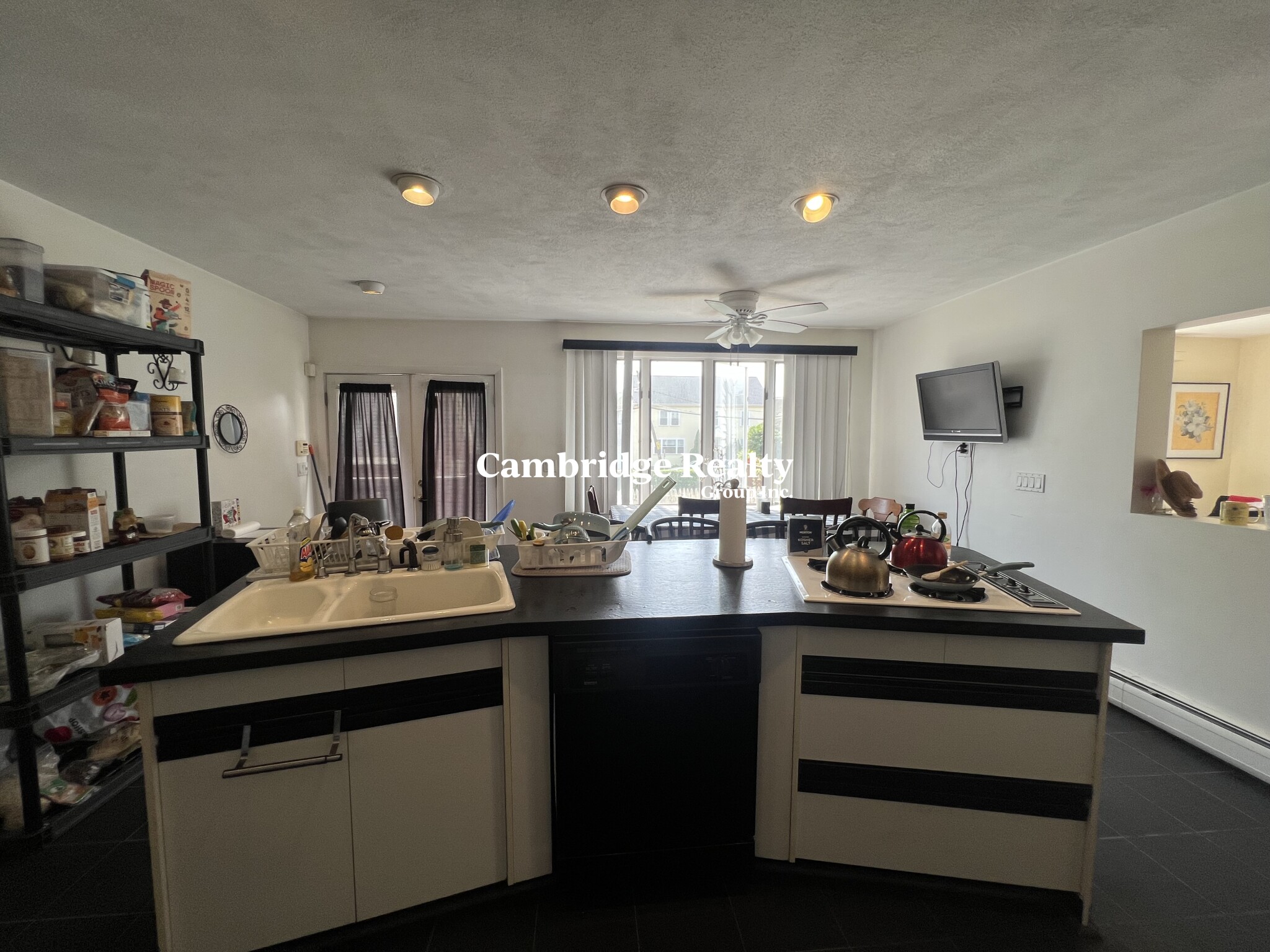 3 bed, 1 bath apartment for rent at 32 Winchester St Unit 1, Medford Hillside — photo 6 of 25