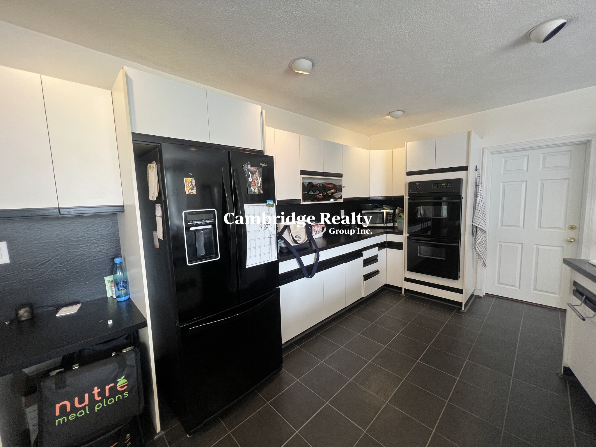 3 bed, 1 bath apartment for rent at 32 Winchester St Unit 1, Medford Hillside — photo 4 of 25