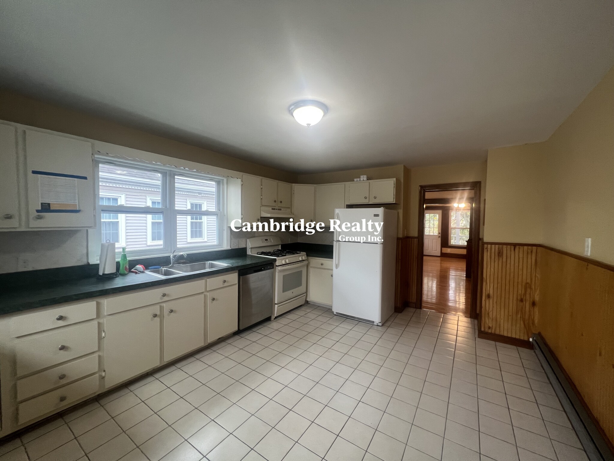 3.5 bed, 1 bath apartment for rent at 929 Broadway Unit 2, Ball Square — photo 6 of 17