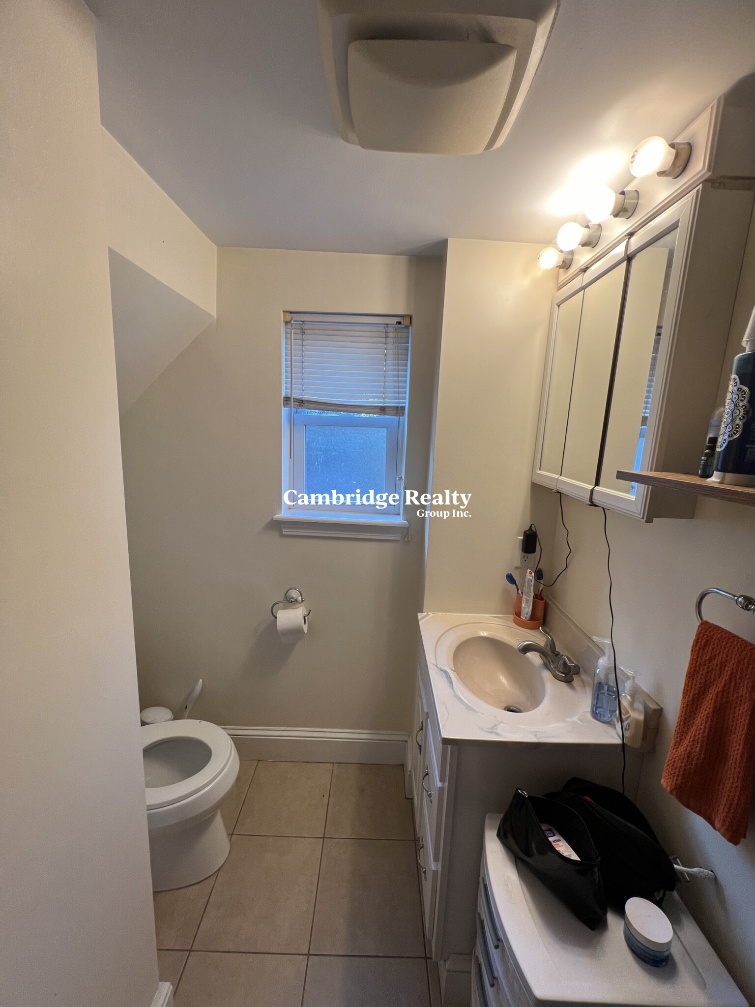 28 Cherry St, Spring Hill