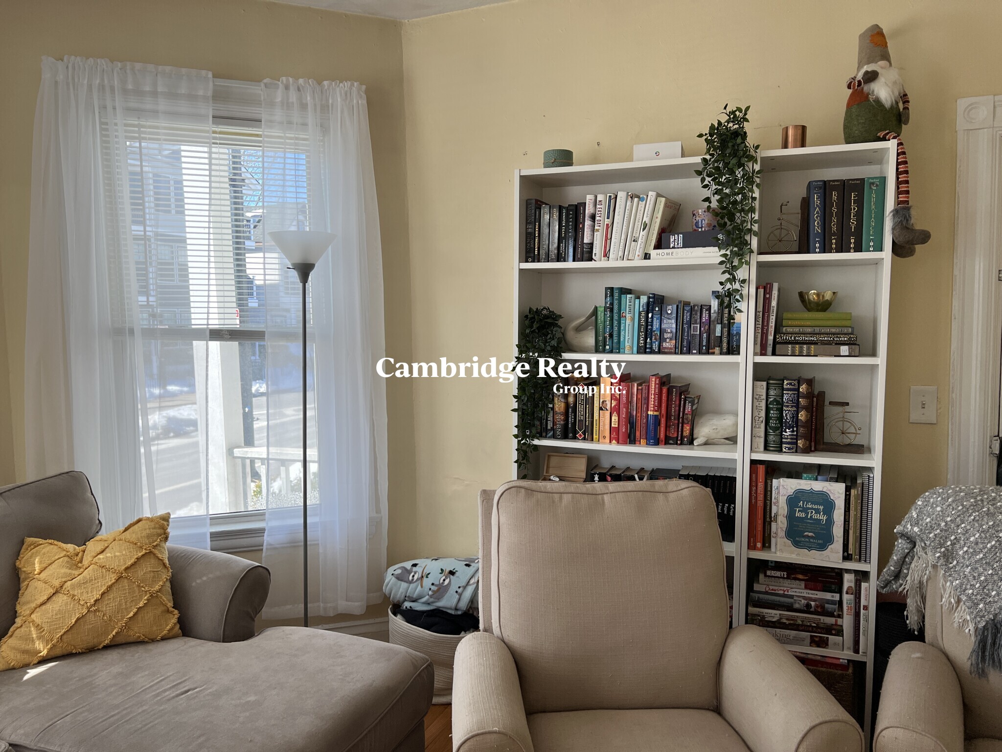 381 Highland Ave, Powder House Square