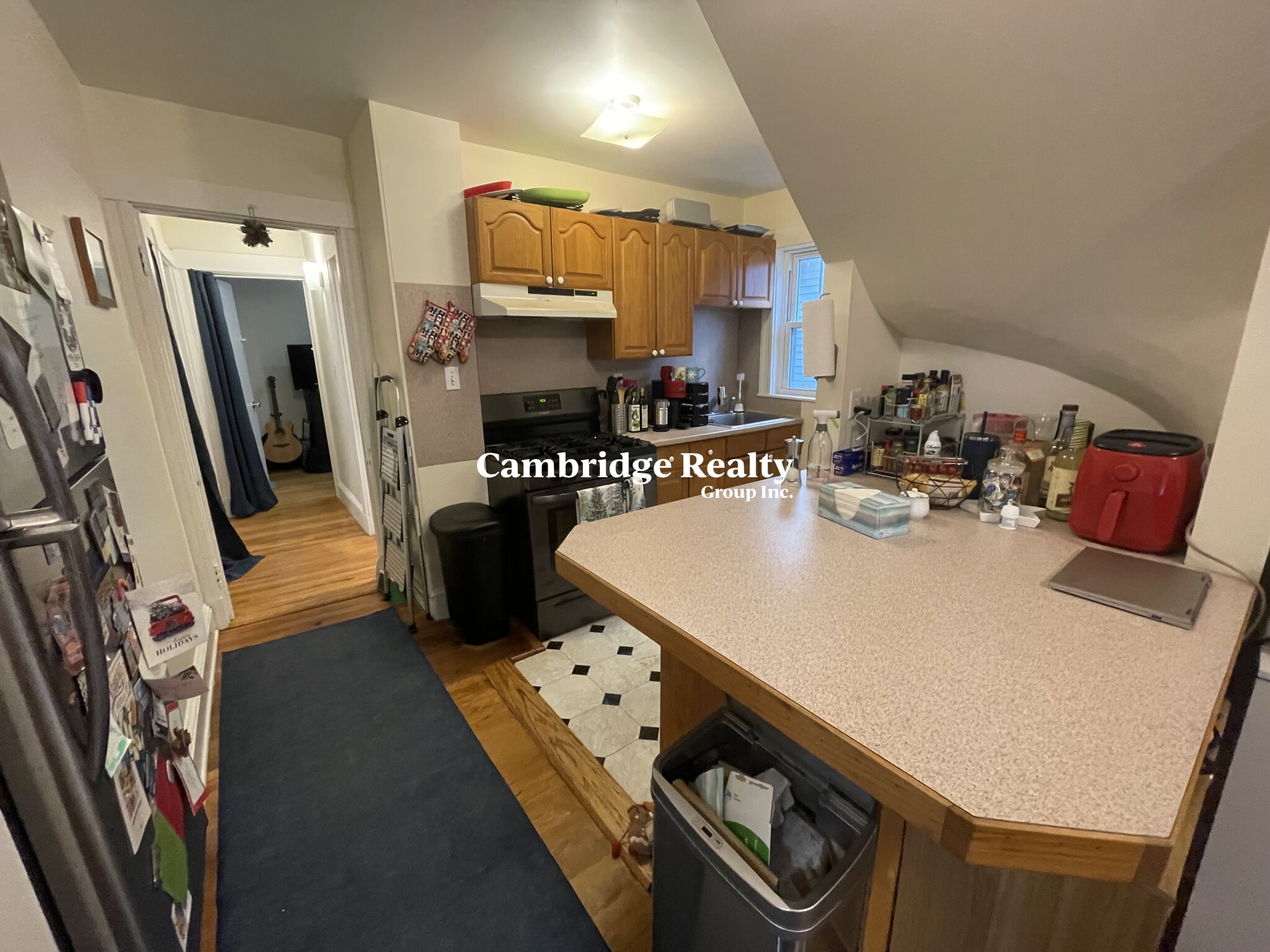 31 Corinthian Rd, Tufts