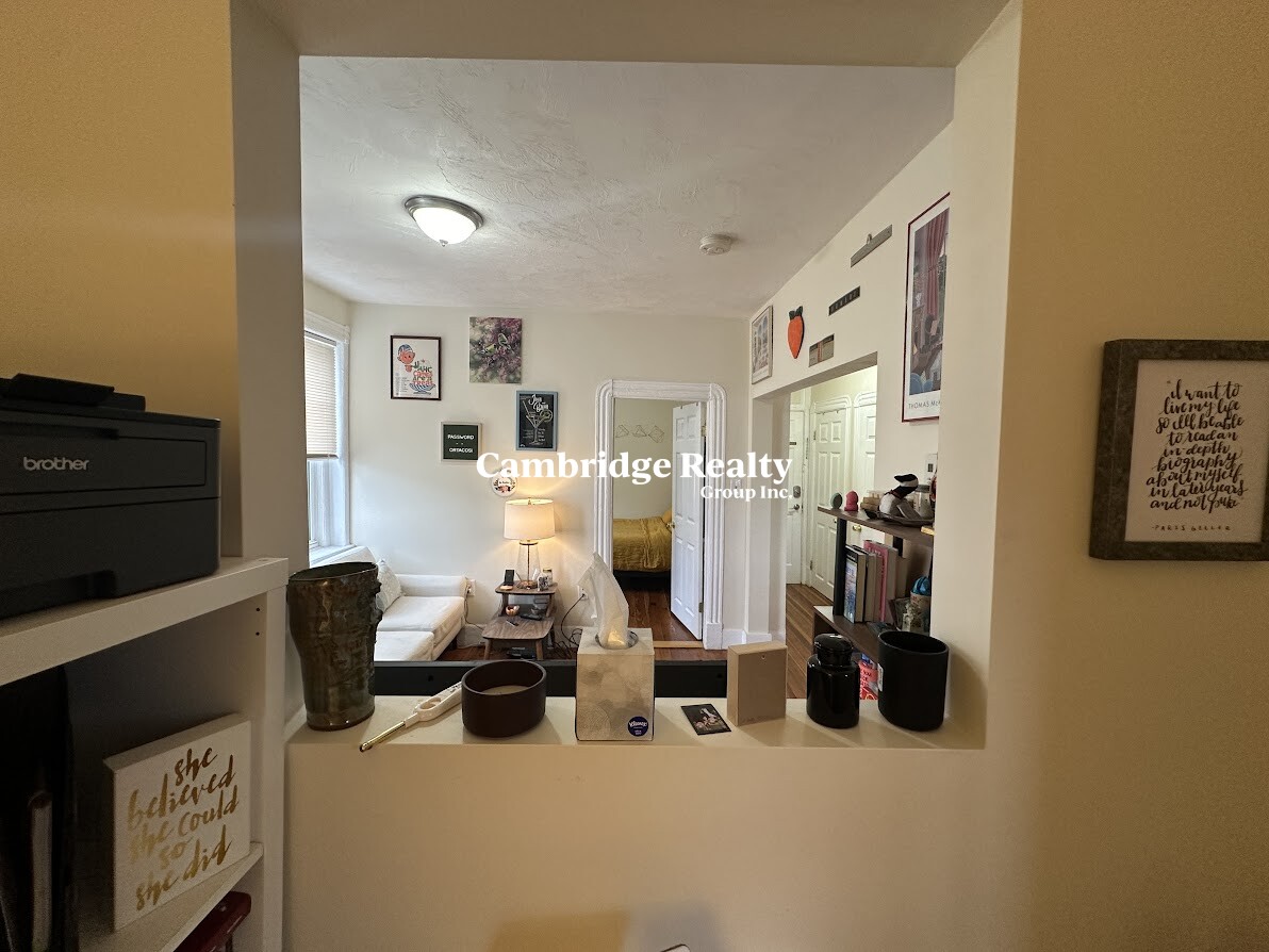 2 bed, 1 bath apartment for rent at 1056 Cambridge St Unit 5T, Inman Square — photo 6 of 11