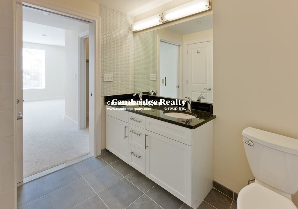 7 Cameron Ave, North Cambridge