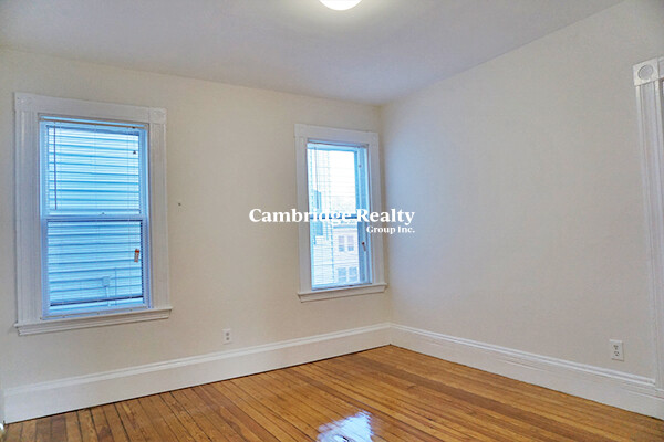 40 Calvin St, Ward Two