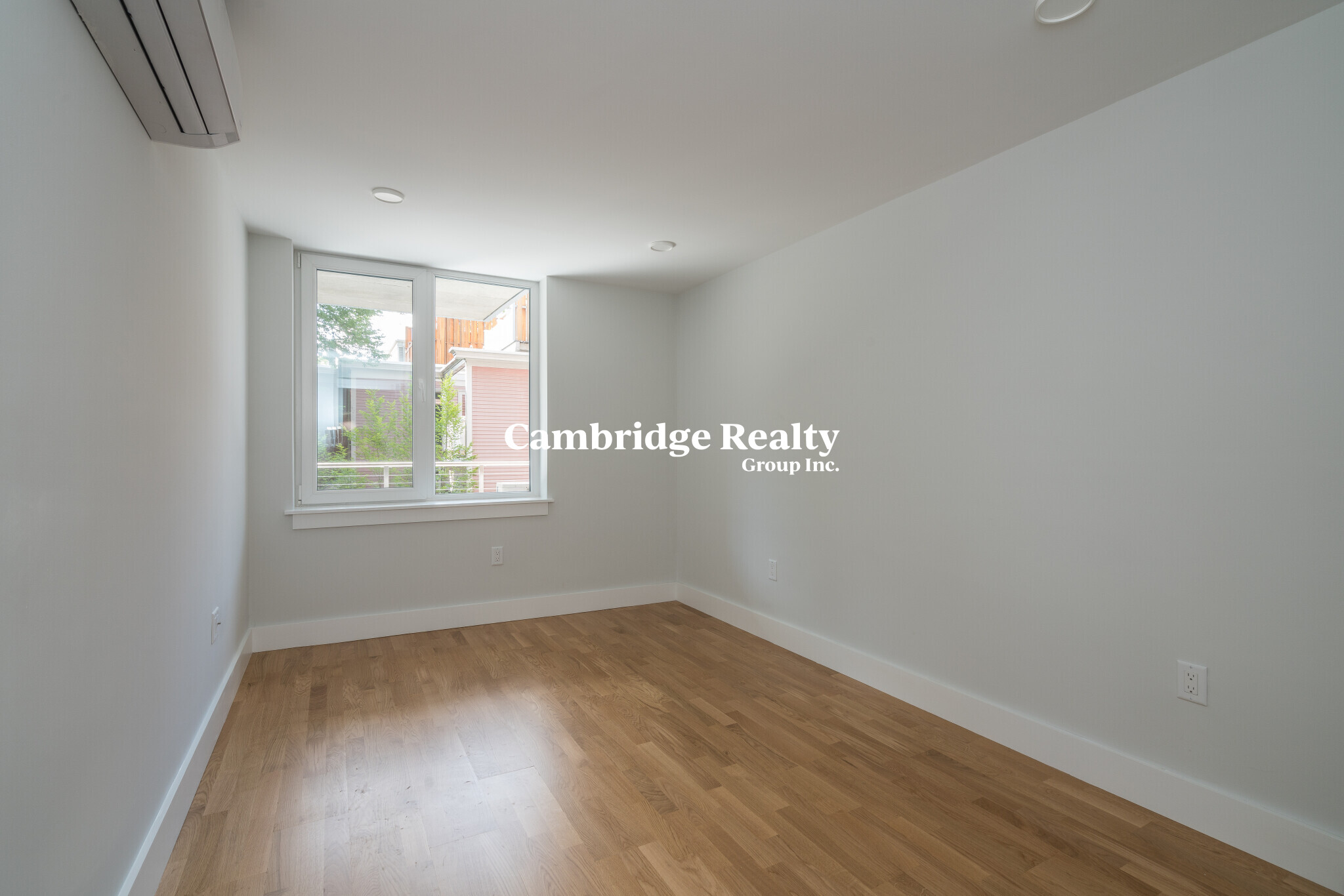 334 Harvard St, Mid-Cambridge