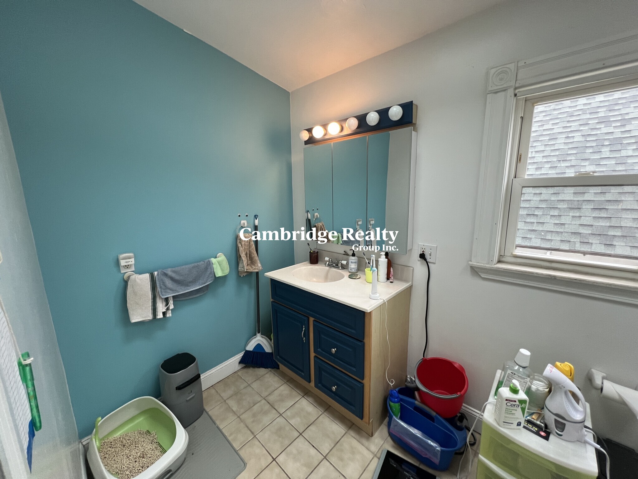 35 Cameron Ave, Teele Square