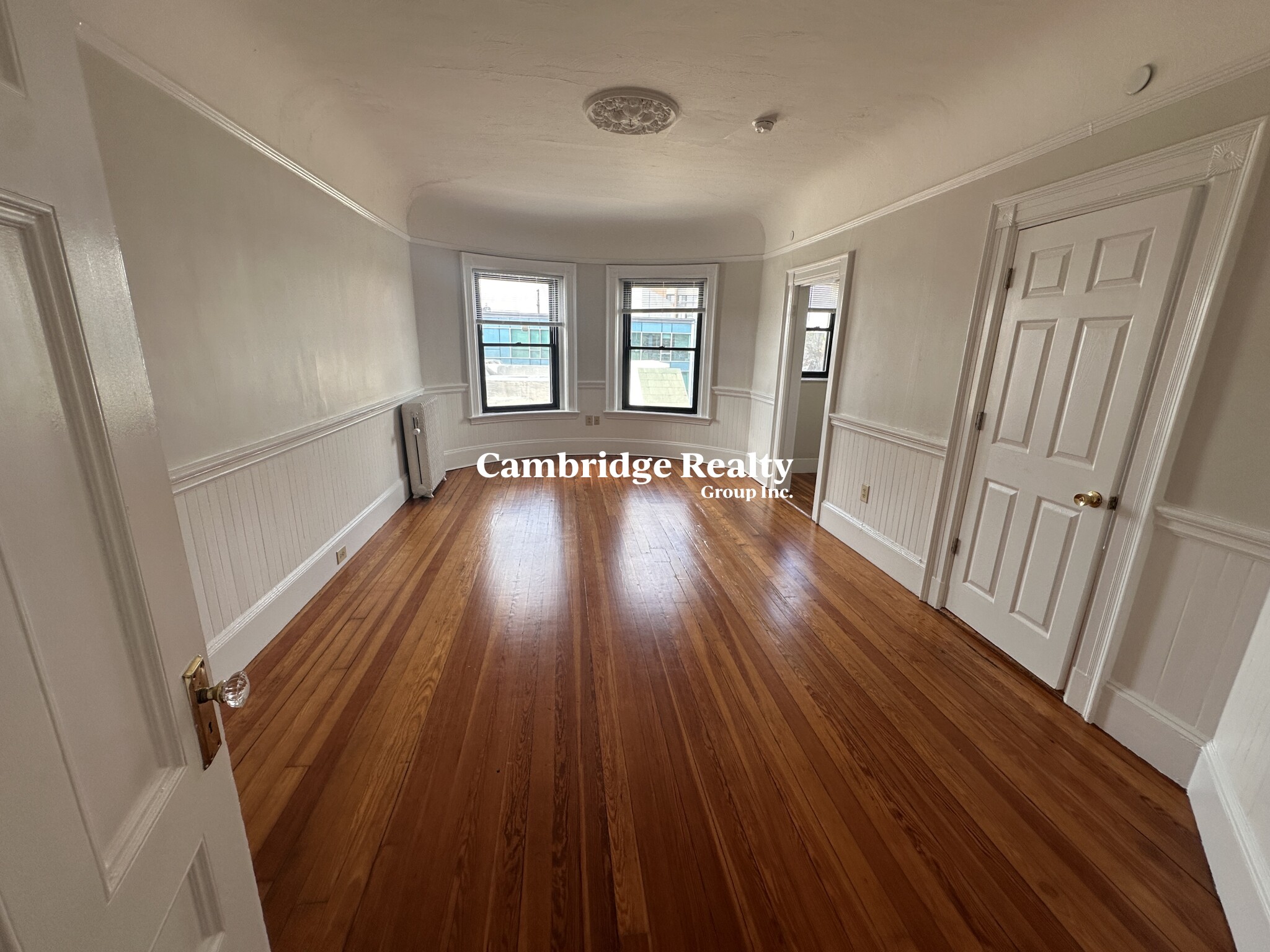 1039 Massachusetts Ave, Harvard Square