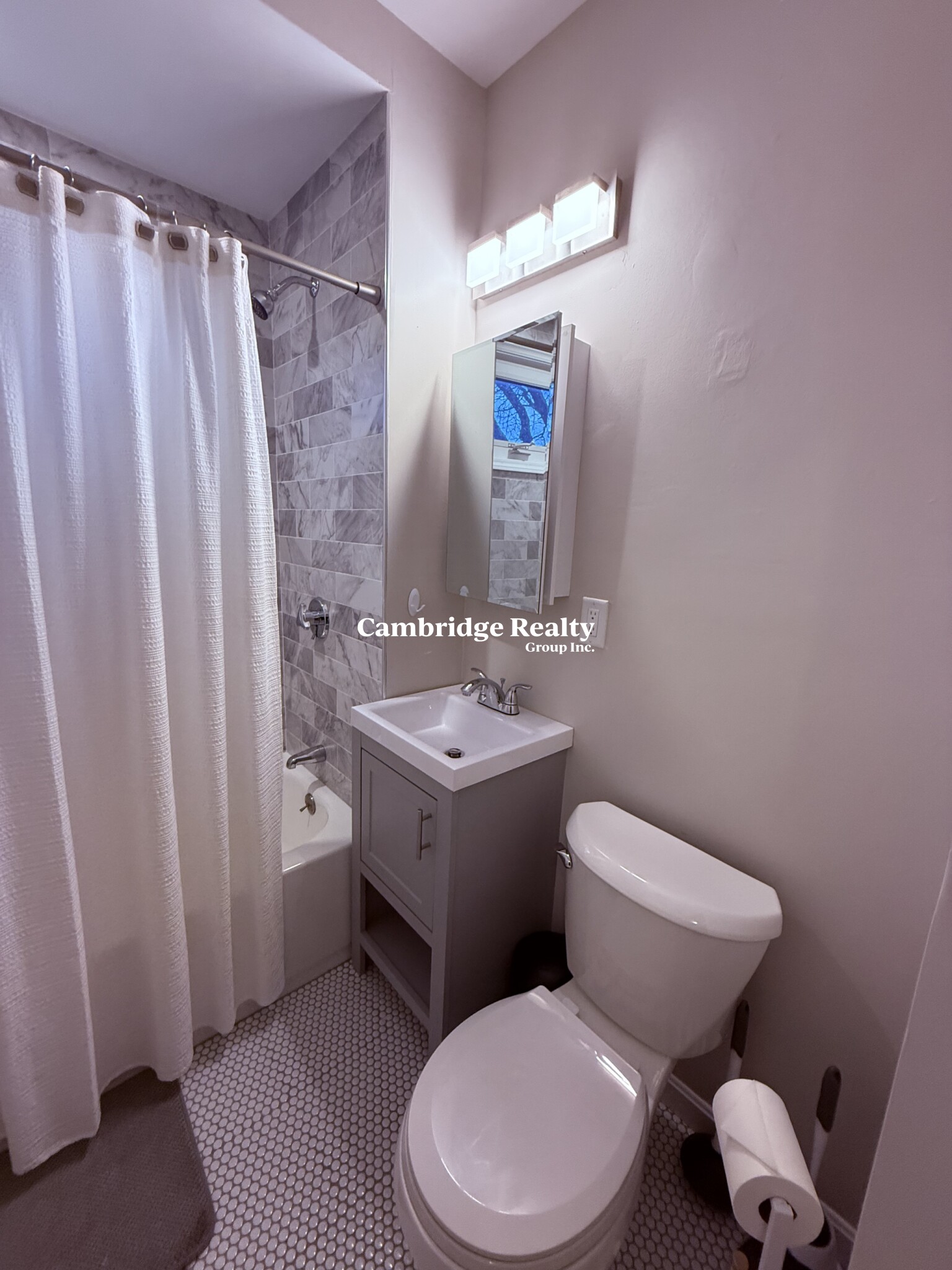 47 Waterhouse St, West Somerville