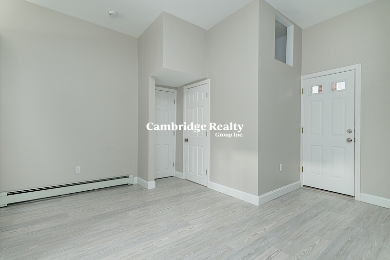 145 Columbia St, The Port