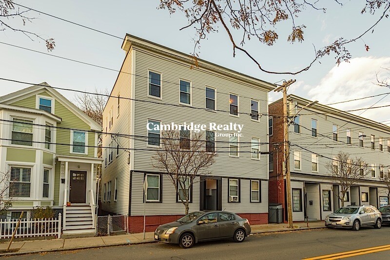 145 Columbia St, The Port