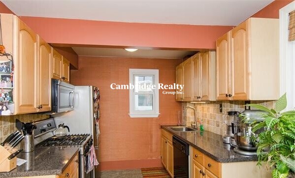 45 School St, Spring Hill