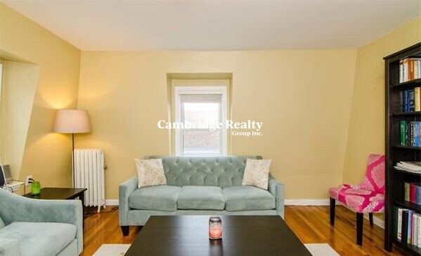 45 School St, Spring Hill