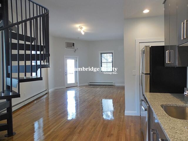 918 Cambridge St, Inman Square