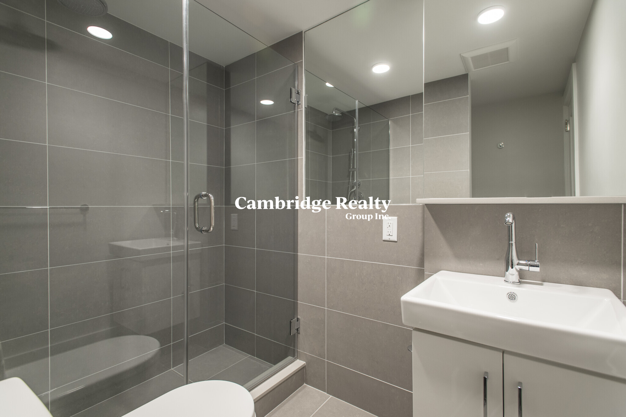 334 Harvard St, Mid-Cambridge