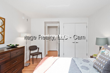 295 Harvard St, Mid-Cambridge