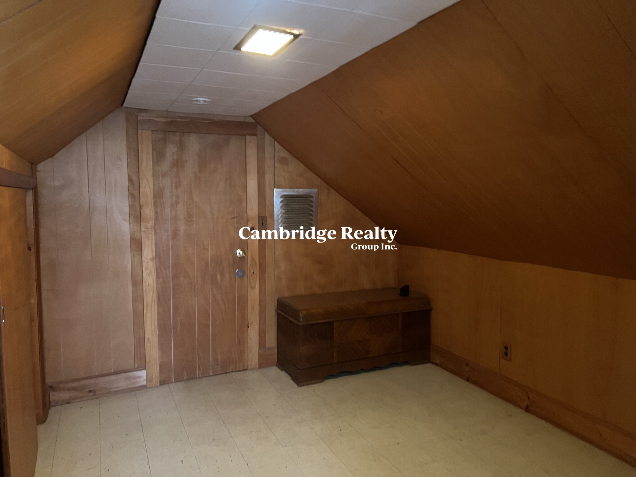 96 West Adams St, West Somerville