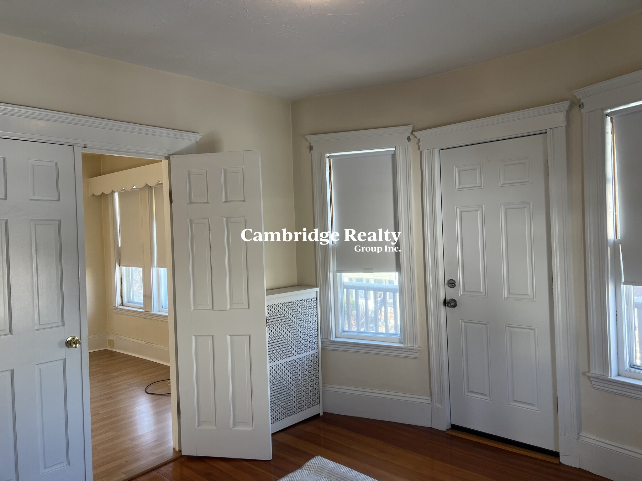 96 West Adams St, West Somerville