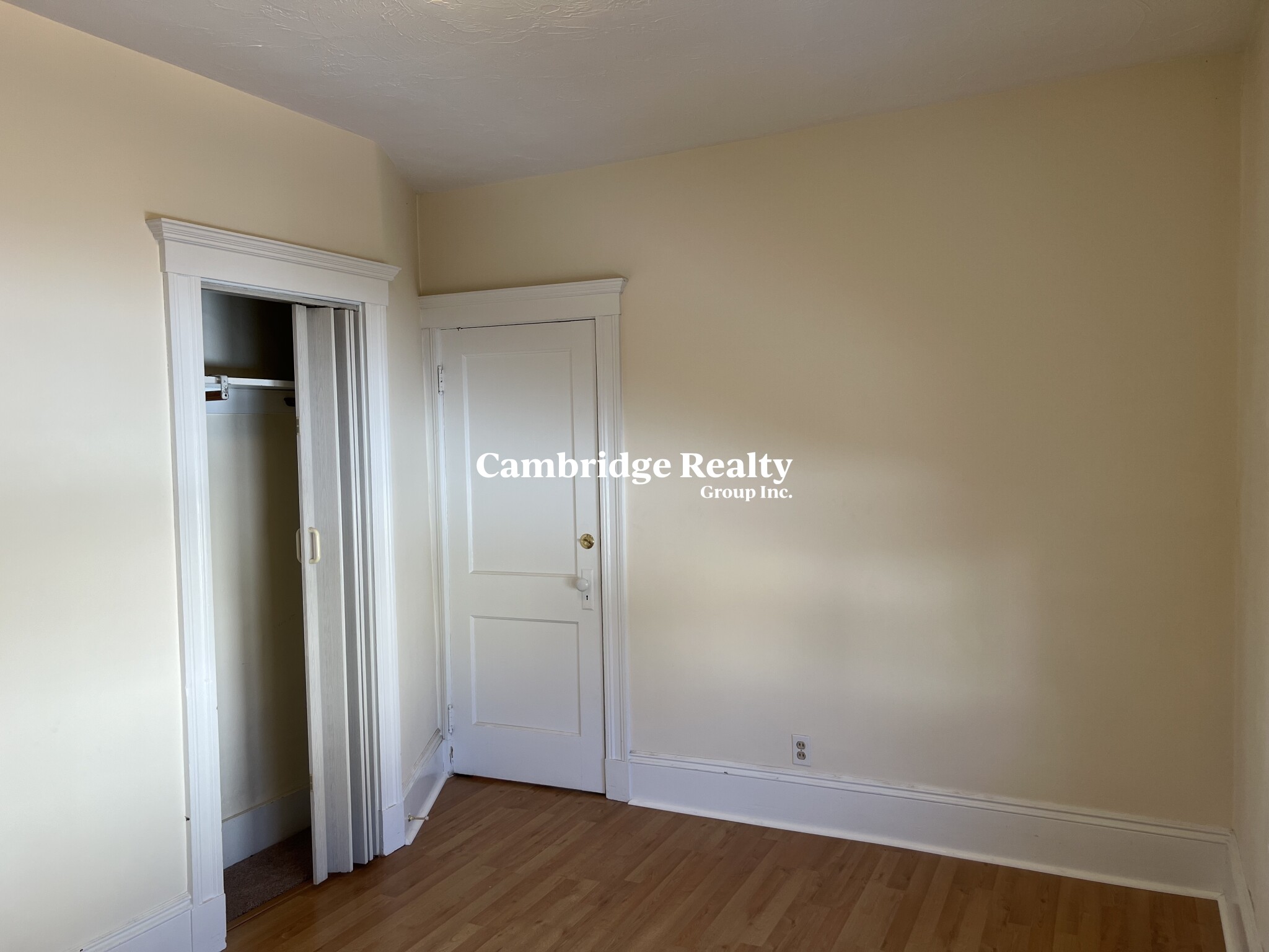 96 West Adams St, West Somerville