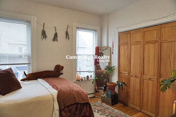 335 Beacon St, Ward Two