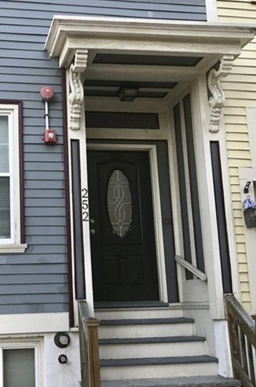 252 Gold St, South Boston